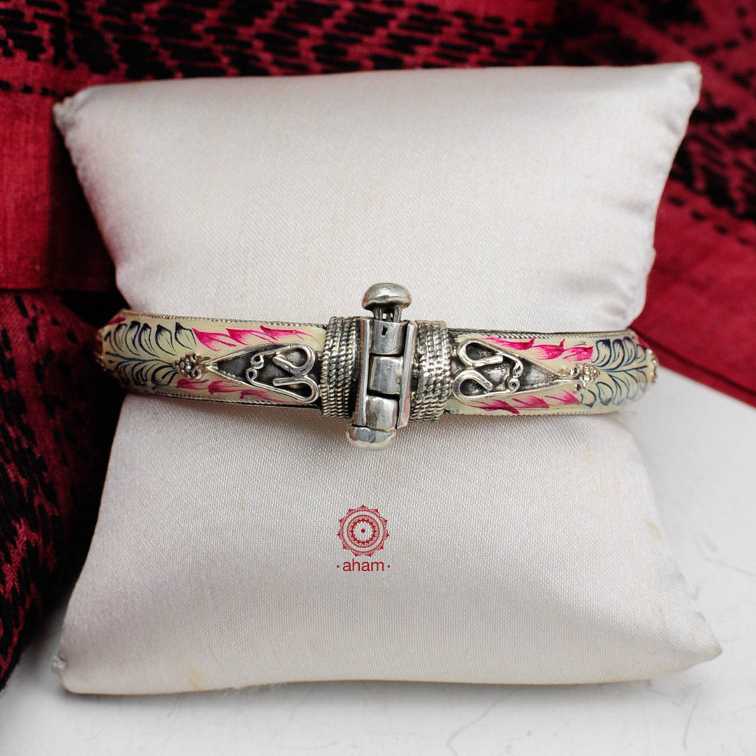 Beautiful Meenakari work kada in 92.5 sterling silver. Miniature floral hand painting done by skilful artisans. These elegant kadas are a must have in any jewellery lovers collection. 