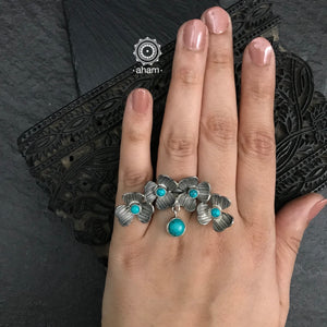 Handcrafted 92.5 sterling silver summer love flower ring with turquoise stones.