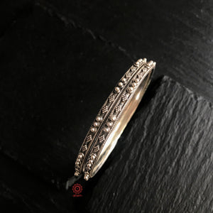 Handcrafted Silver Bangle with Rava work 