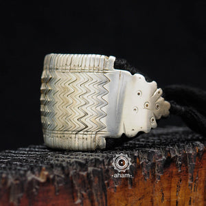 Handcrafted tribal silver pauchi. Beautiful handband from a bygone era, that bring back memories and stories of that time. 